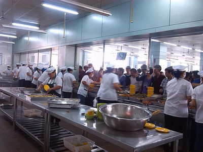 迎新特辑 江苏科技大学后勤集团2017级新生接待餐饮保障工作圆满完成